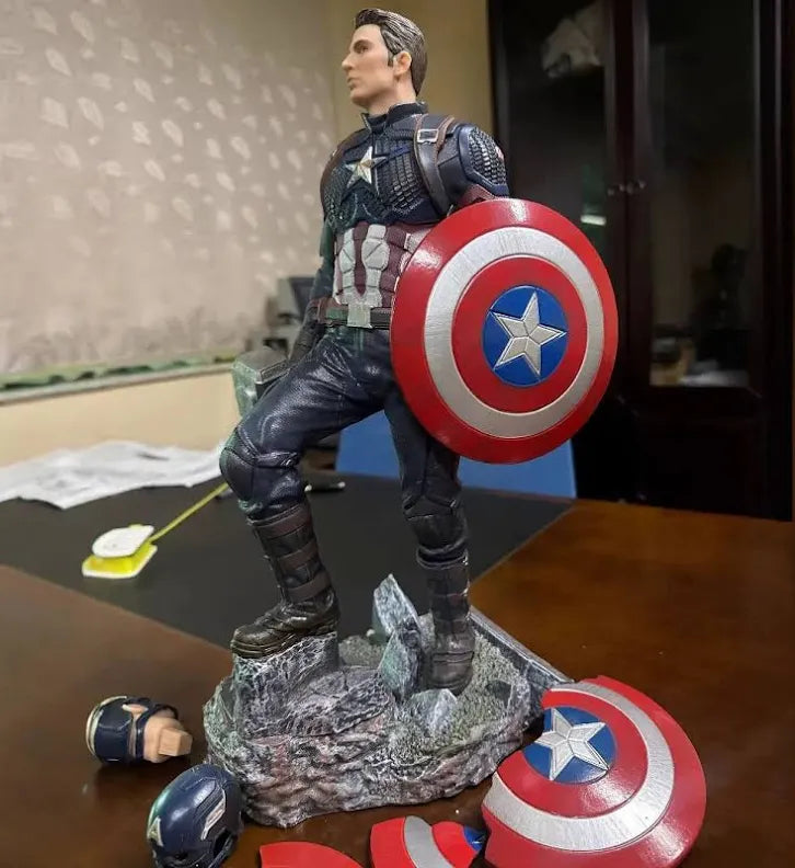 Captain America Endgame Deluxe Figurine (40 cm)